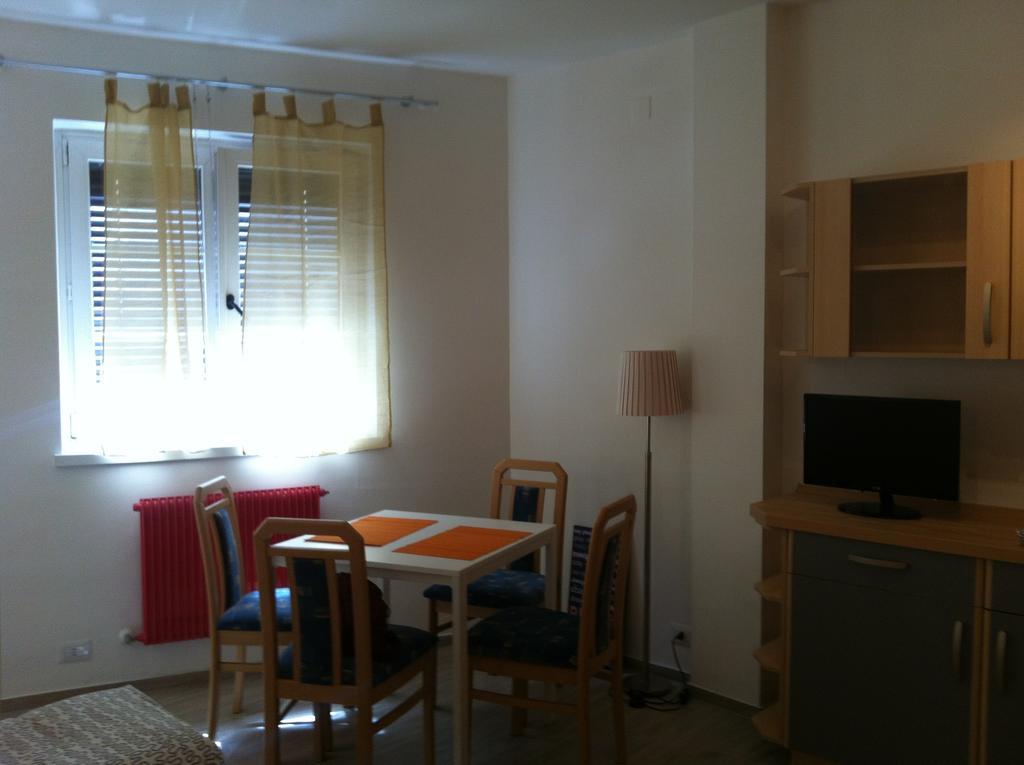 Casa Laurino In Centro A Apartment Bolzano